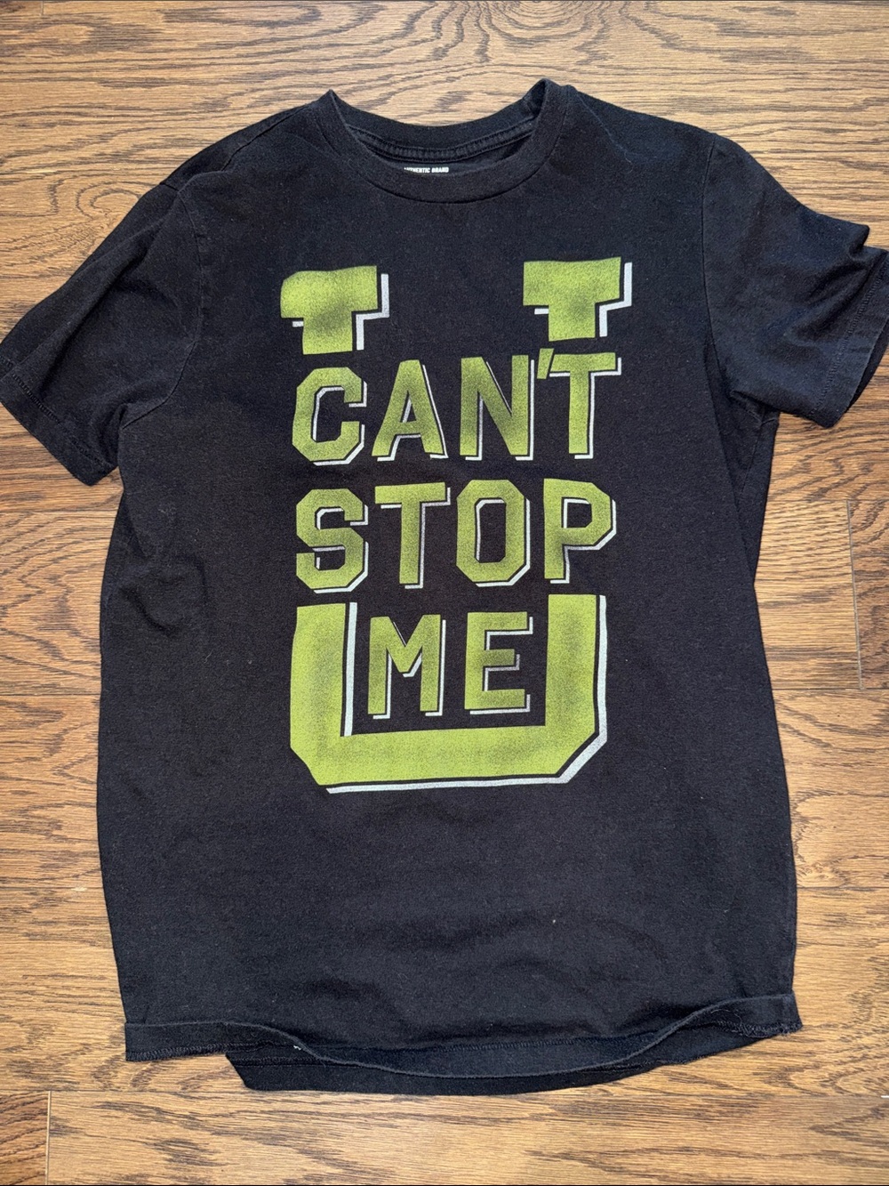 Aeropostale Black Tee with Lime Green "CAN'T STOP ME" Graphic